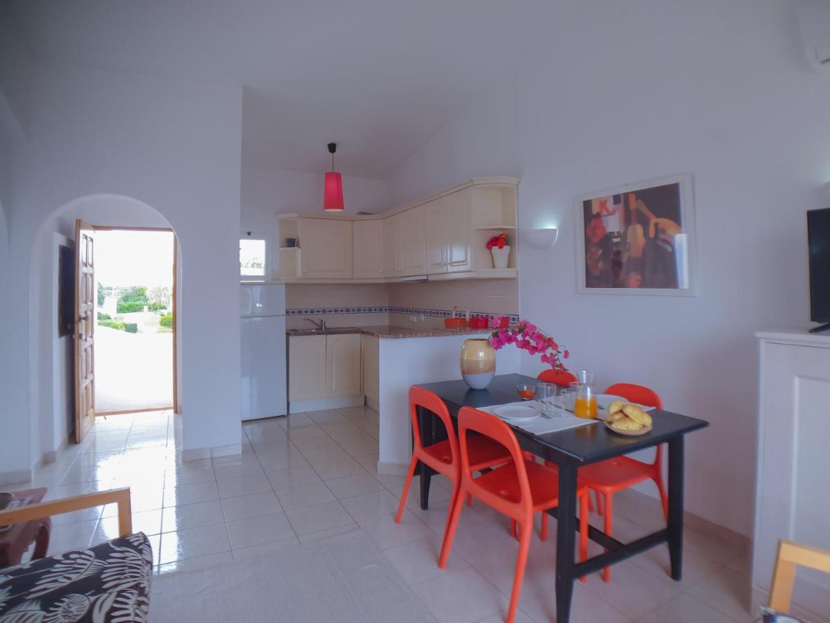 Апартаменты Typical Tm Flat With A Terrace And Sea View In Vsr Поршеш Экстерьер фото
